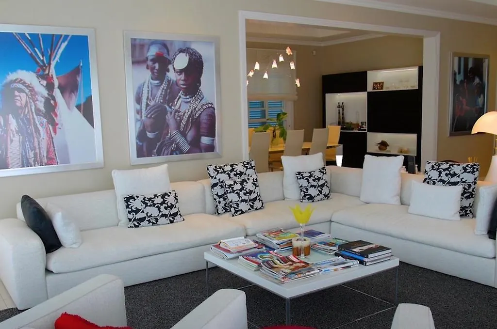 Villa Constantine, Self-Catering Luxury Beach House Eden Island 0*,  Seychellen
