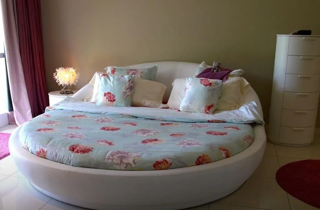 Villa Constantine, Self-Catering Luxury Beach House Eden Island