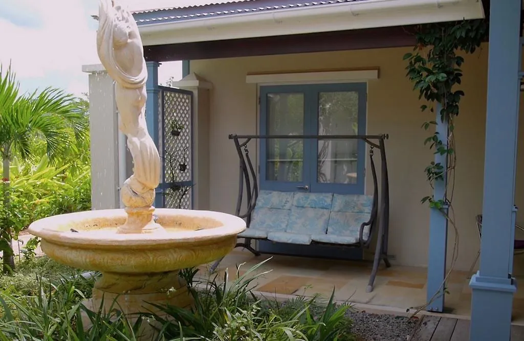 Villa Constantine, Self-Catering Luxury Beach House Eden Island